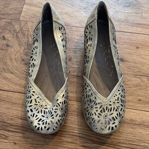 easy street Metallic Gold Laser-Cut Ballet Flats